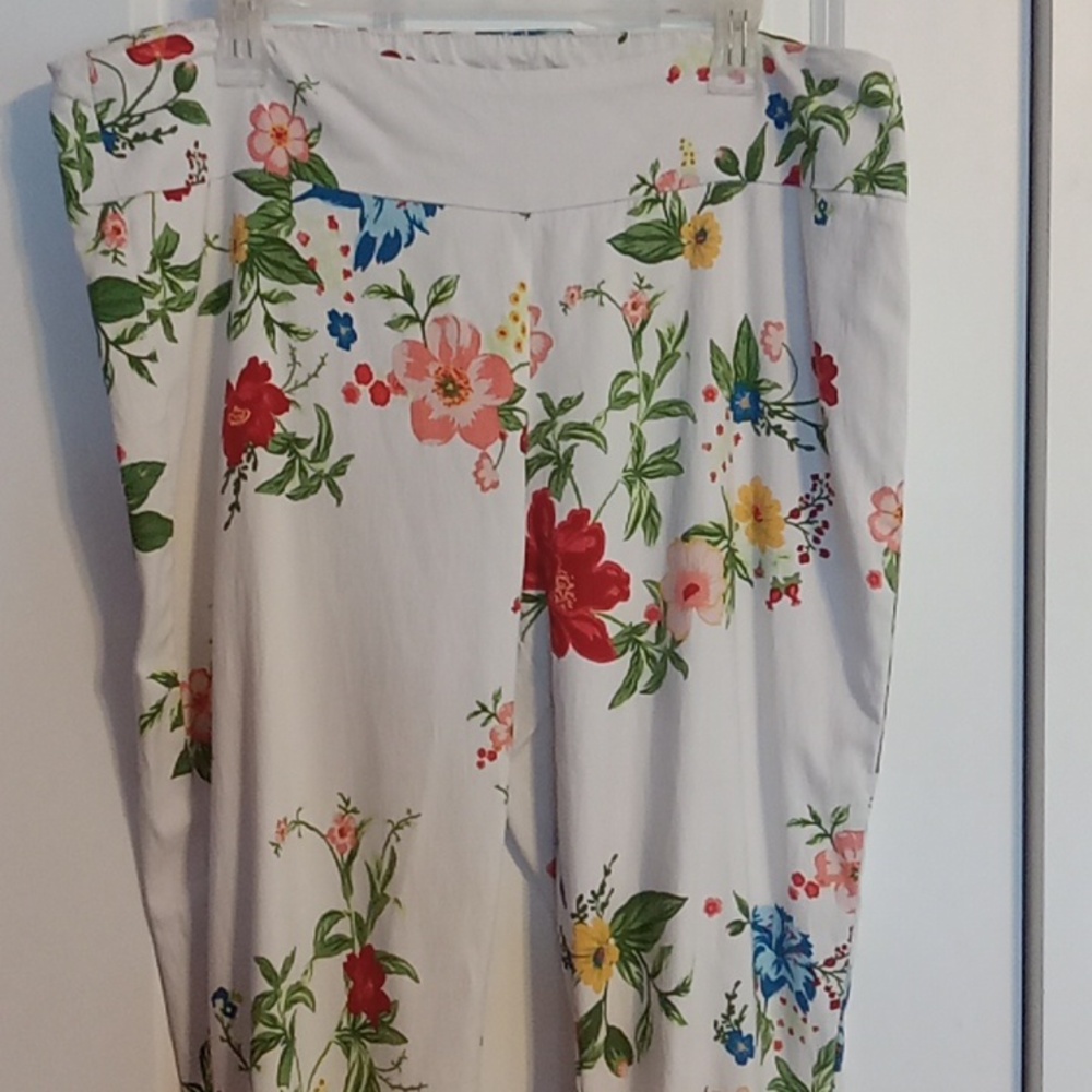 Valerie Stevens Floral Women's Pants - Picture 2 of 7
